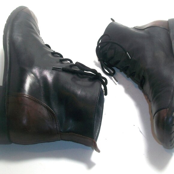 Maggie's Shoes Seattle 2-Tone Leather Lace-Up Boots Made in Italy 9 $345 EUC - Picture 7 of 10